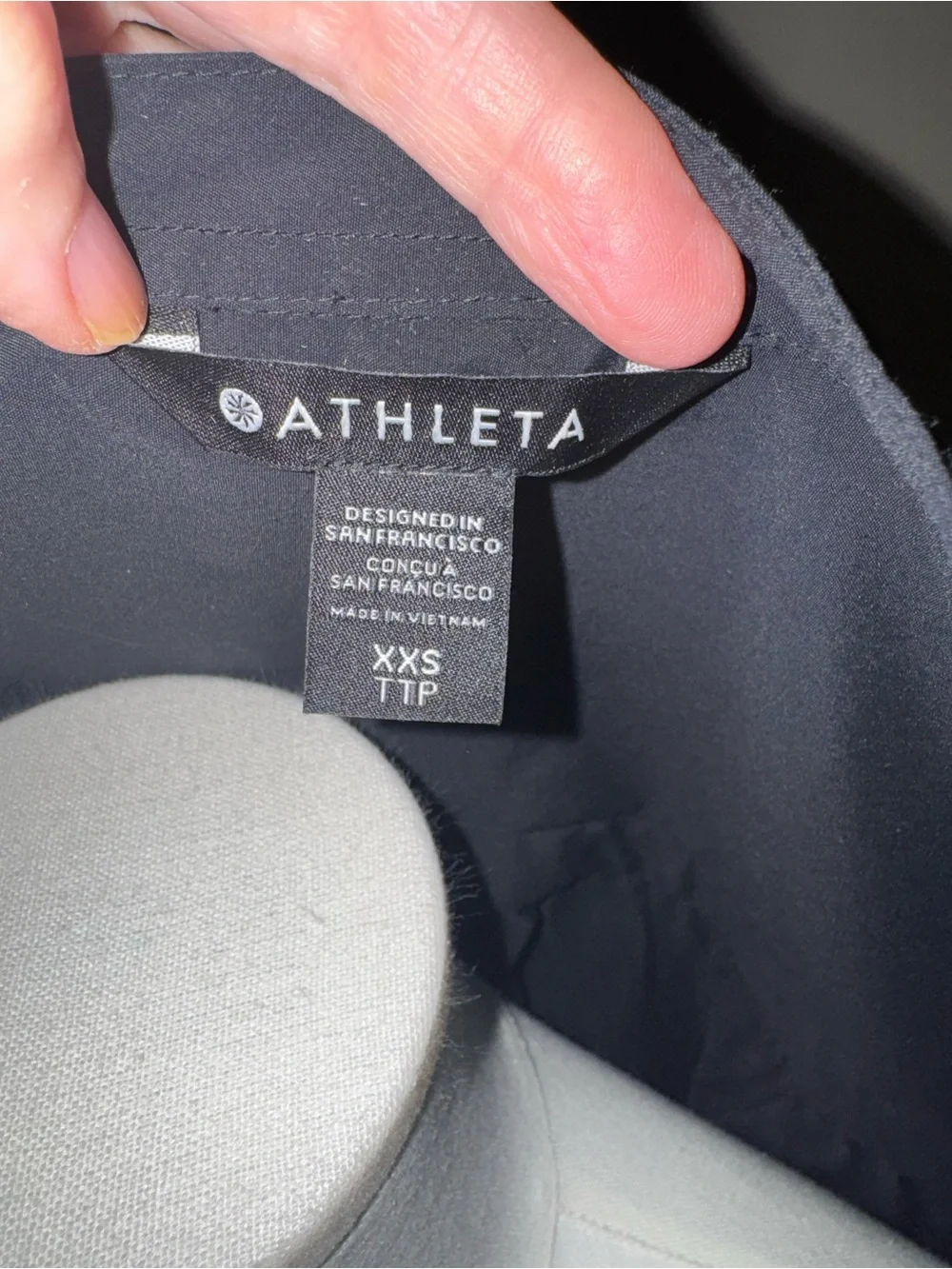 Athleta Black Short Sleeve V-Notch Pullover Top. Size XXS